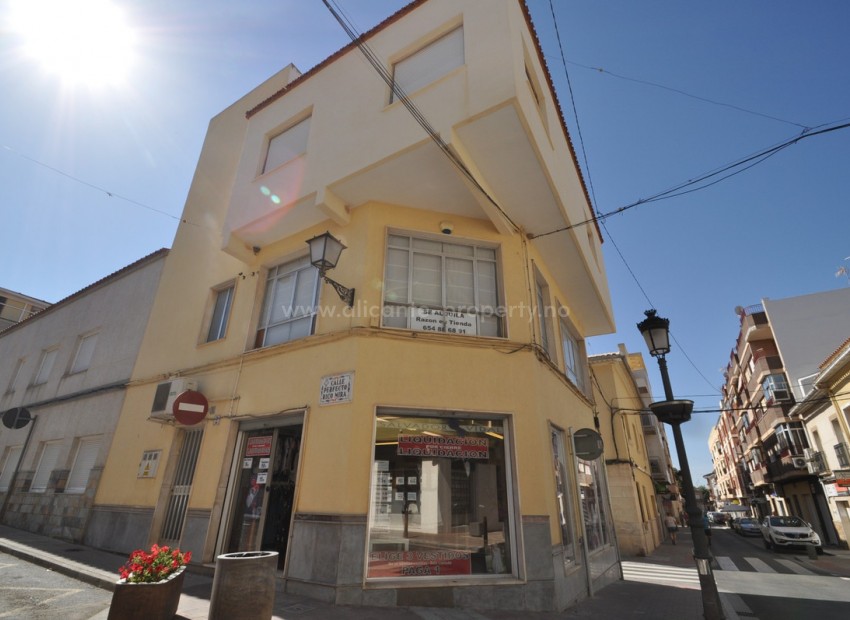 Apartment / flat in Pinoso Centro