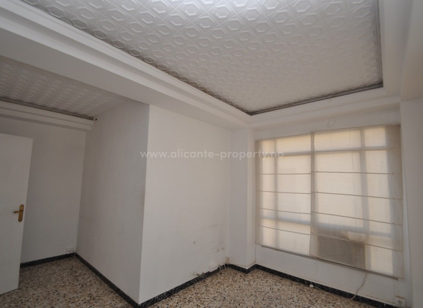 Apartment / flat in Pinoso Centro