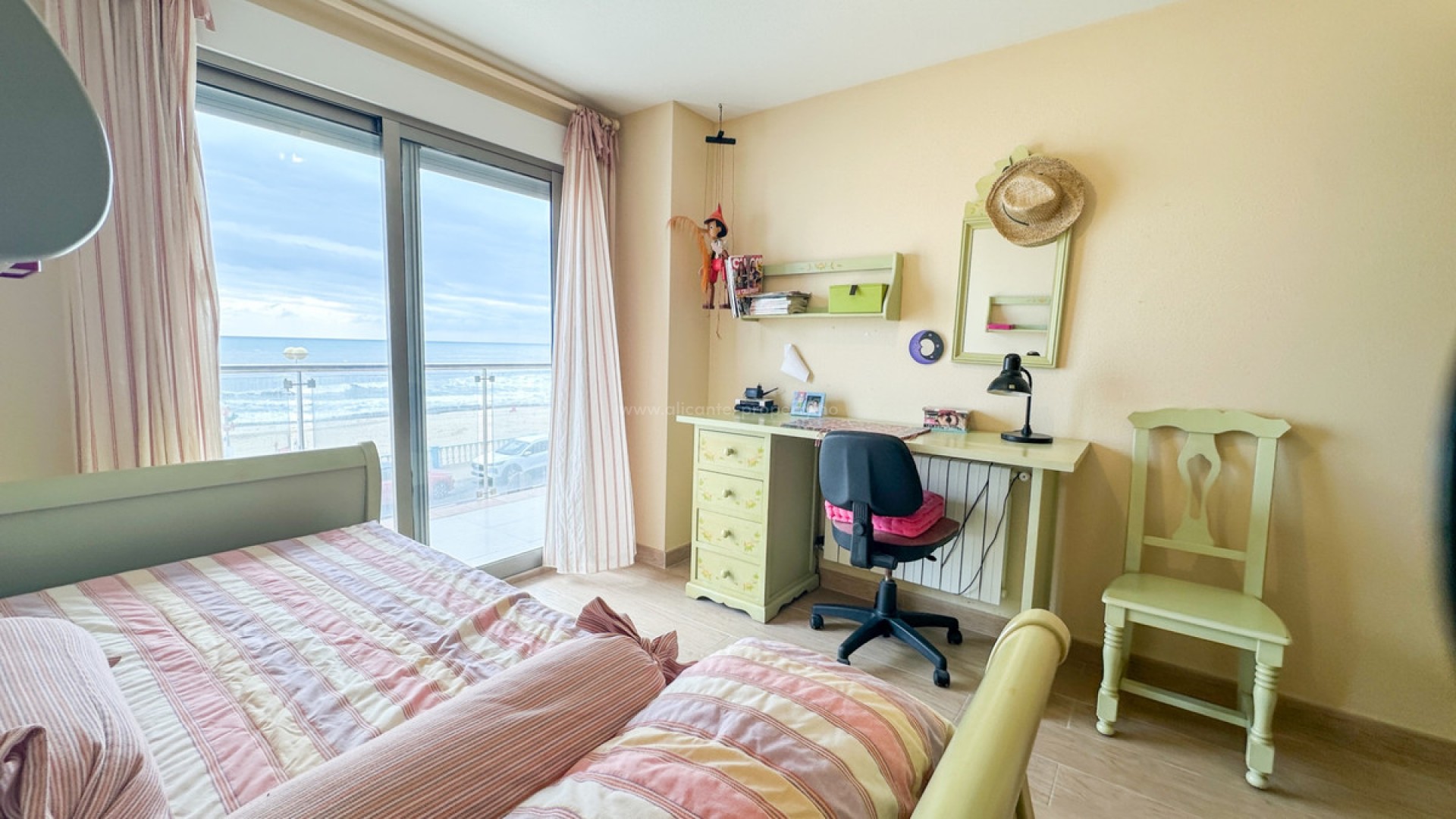 Apartment / flat in Playa de los Locos