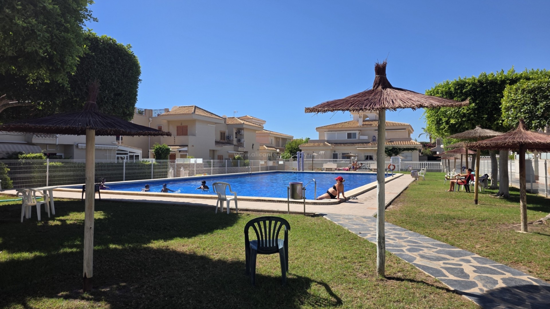 Apartment / flat in Playa Flamenca