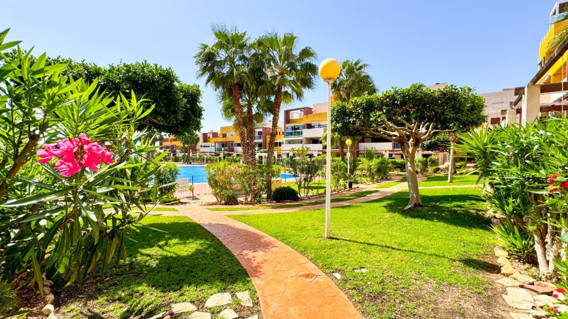Apartment / flat in Playa Flamenca