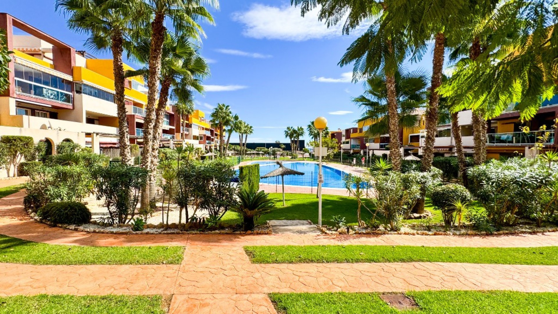 Apartment / flat in Playa Flamenca