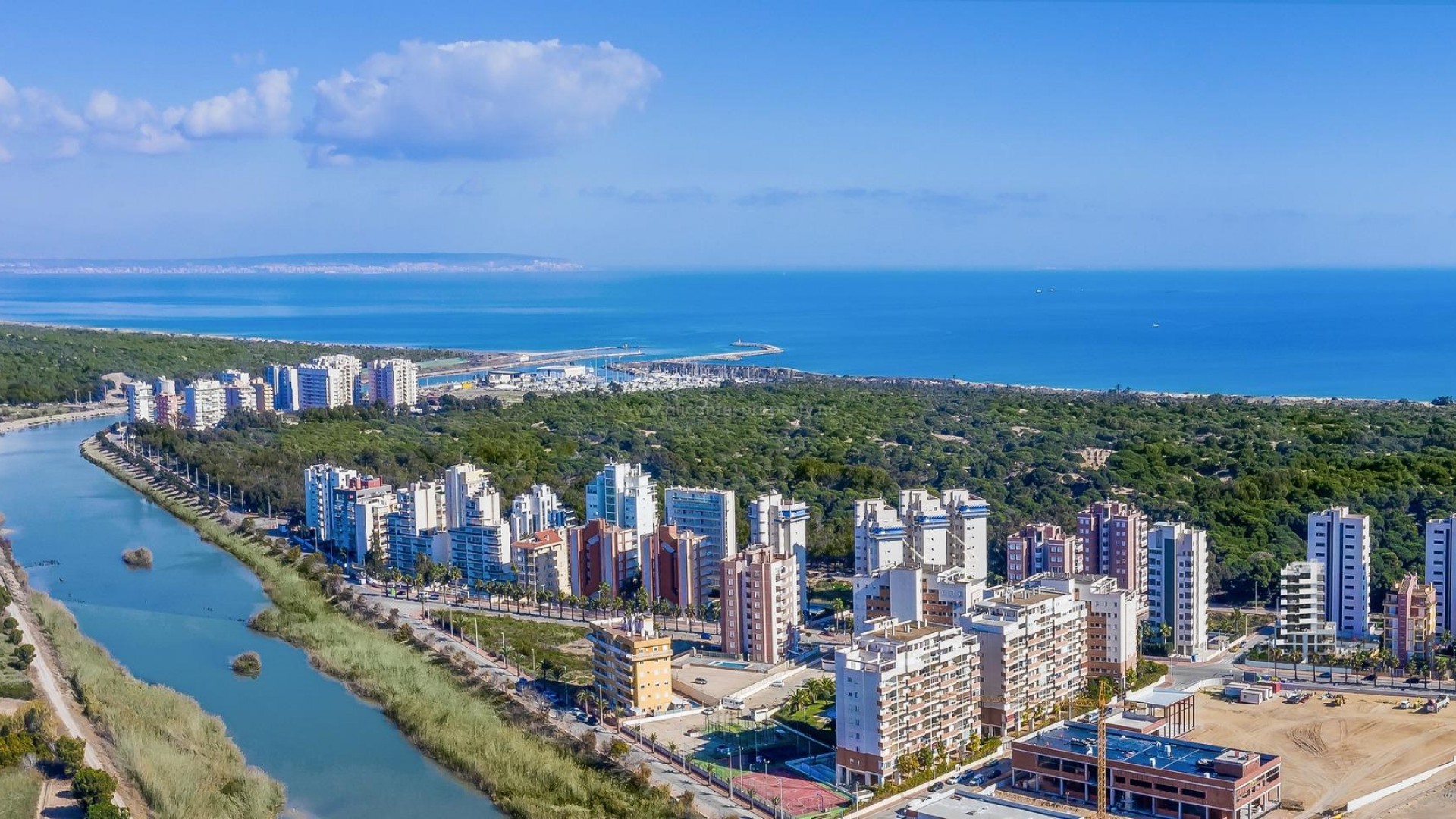 Apartment / flat in Puerto Deportivo