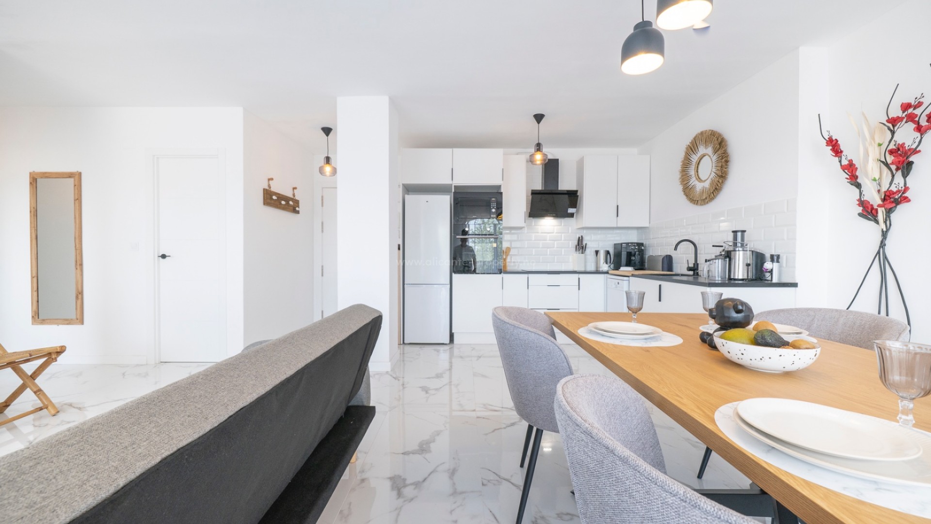 Apartment / flat in Punta Prima