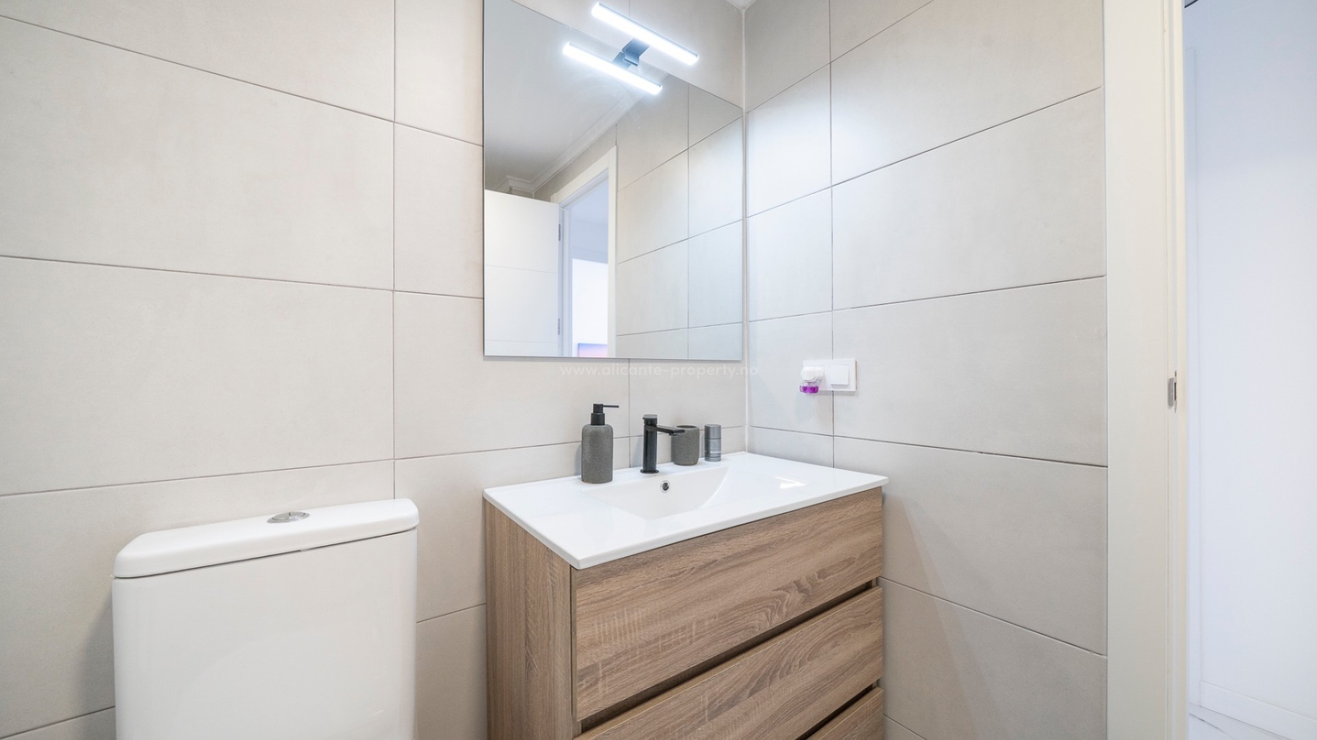 Apartment / flat in Punta Prima