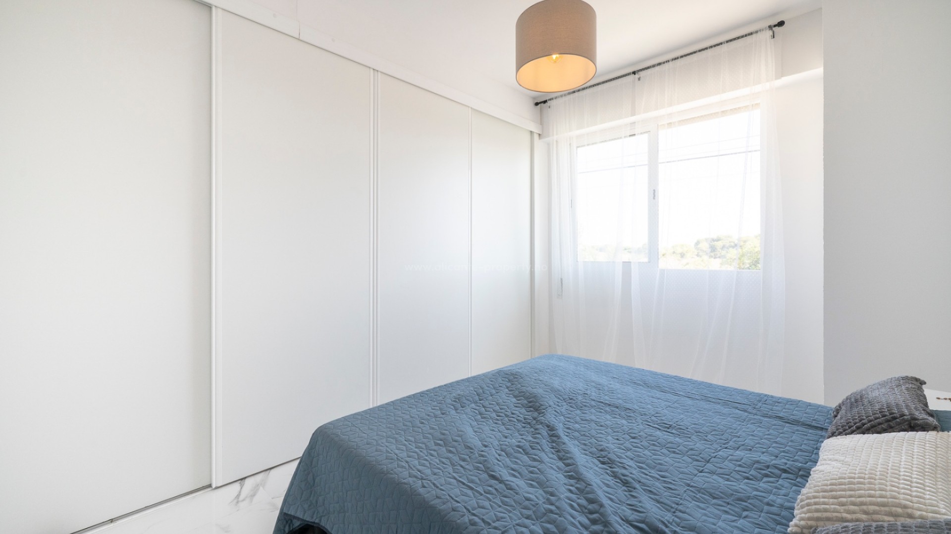 Apartment / flat in Punta Prima