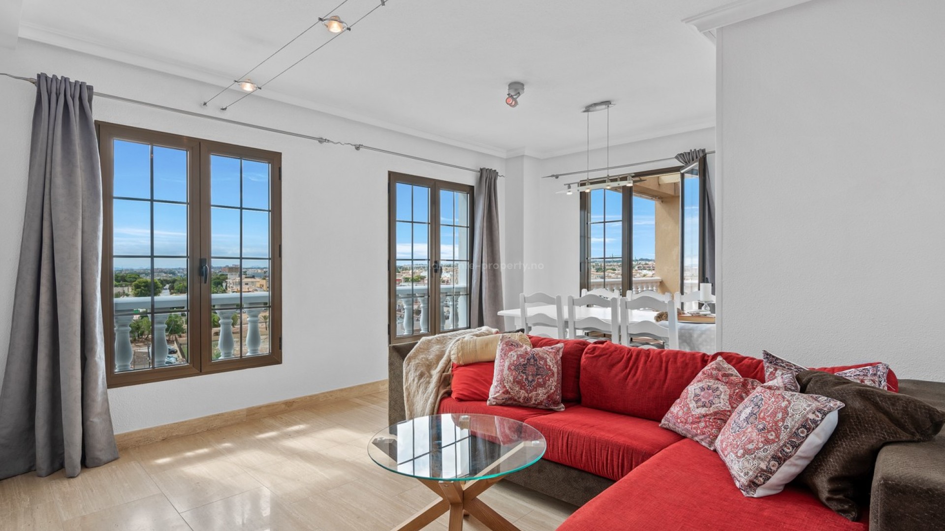 Apartment / flat in Punta Prima