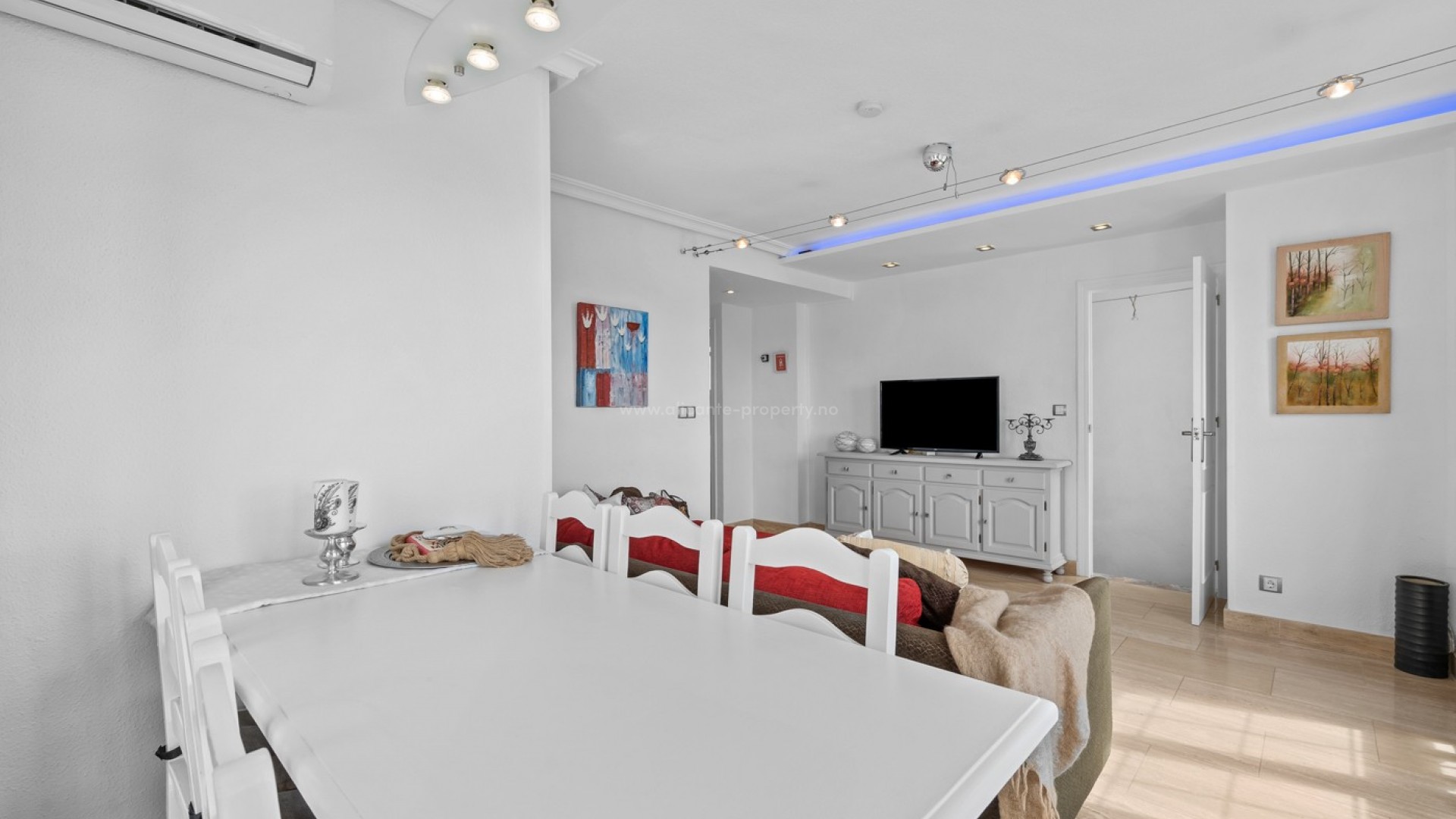 Apartment / flat in Punta Prima