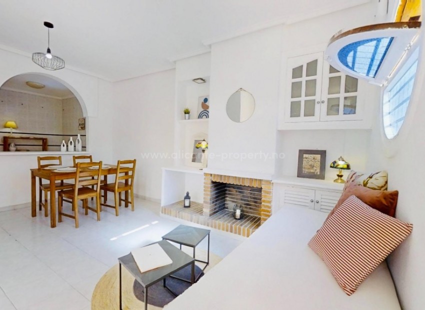 Apartment / flat in Punta Prima