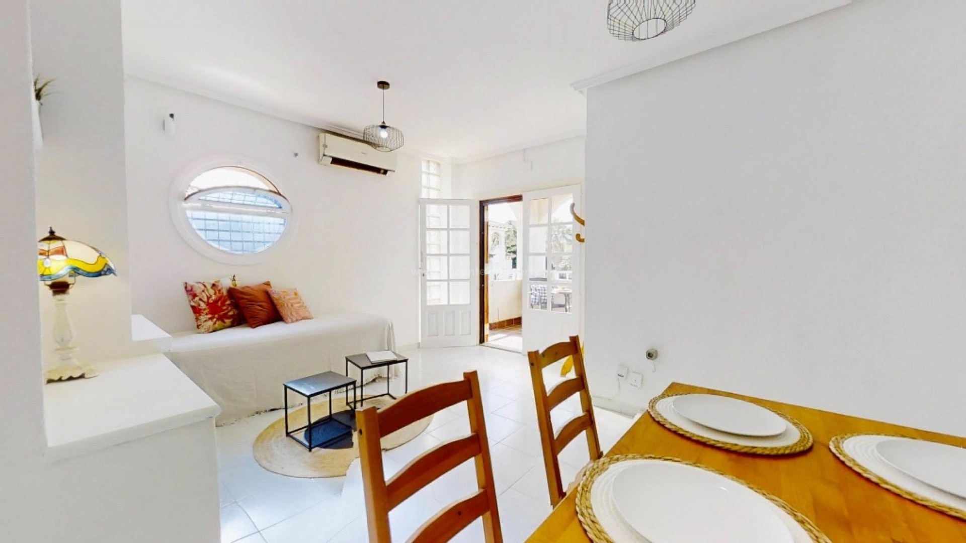 Apartment / flat in Punta Prima