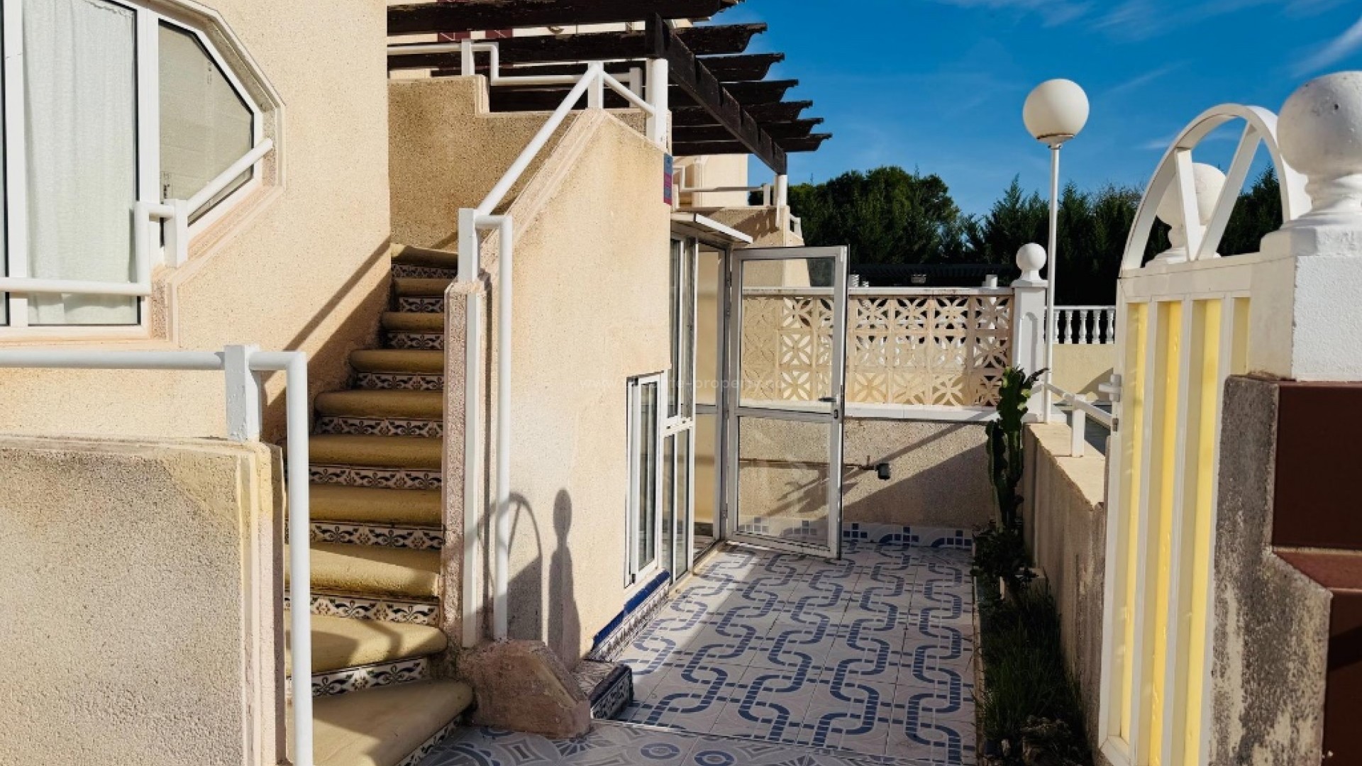 Apartment / flat in Punta Prima