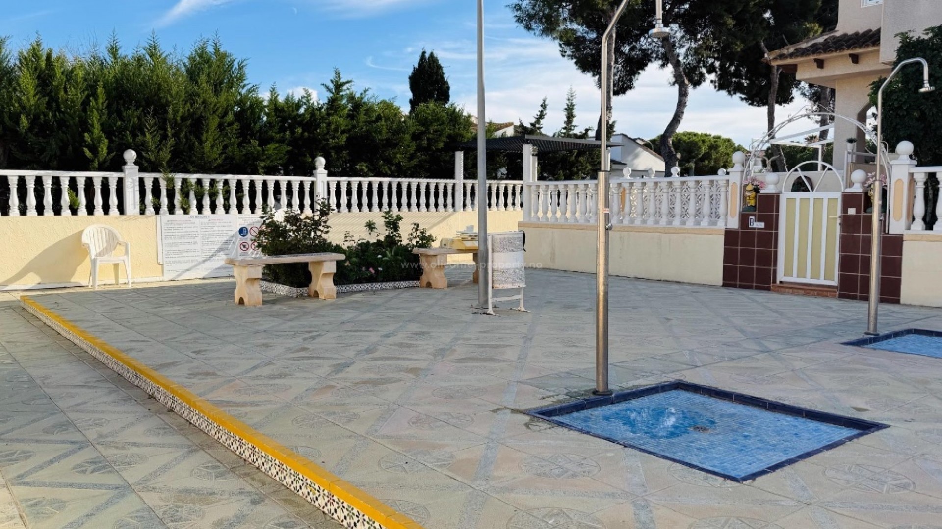 Apartment / flat in Punta Prima