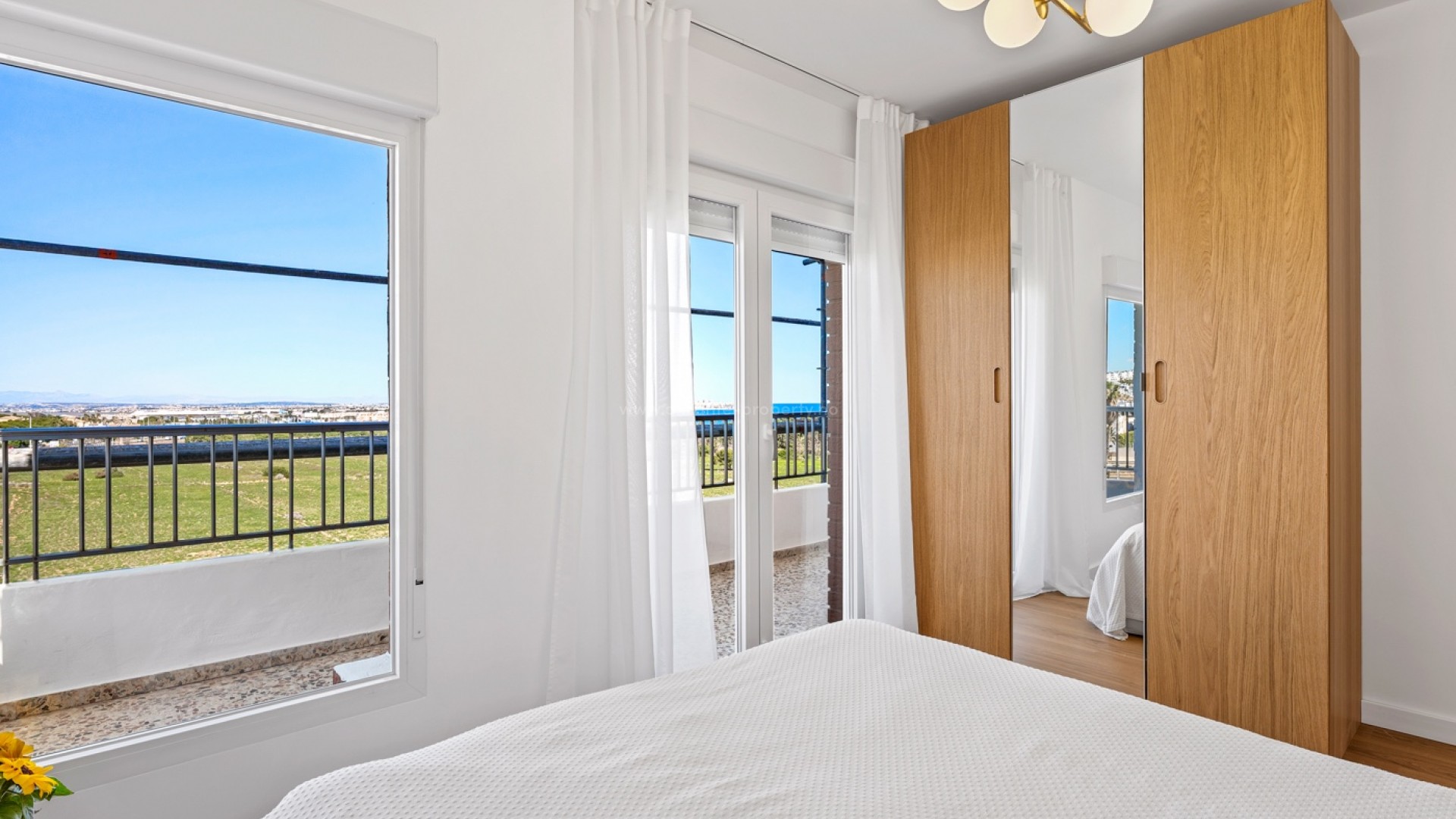 Apartment / flat in Punta Prima