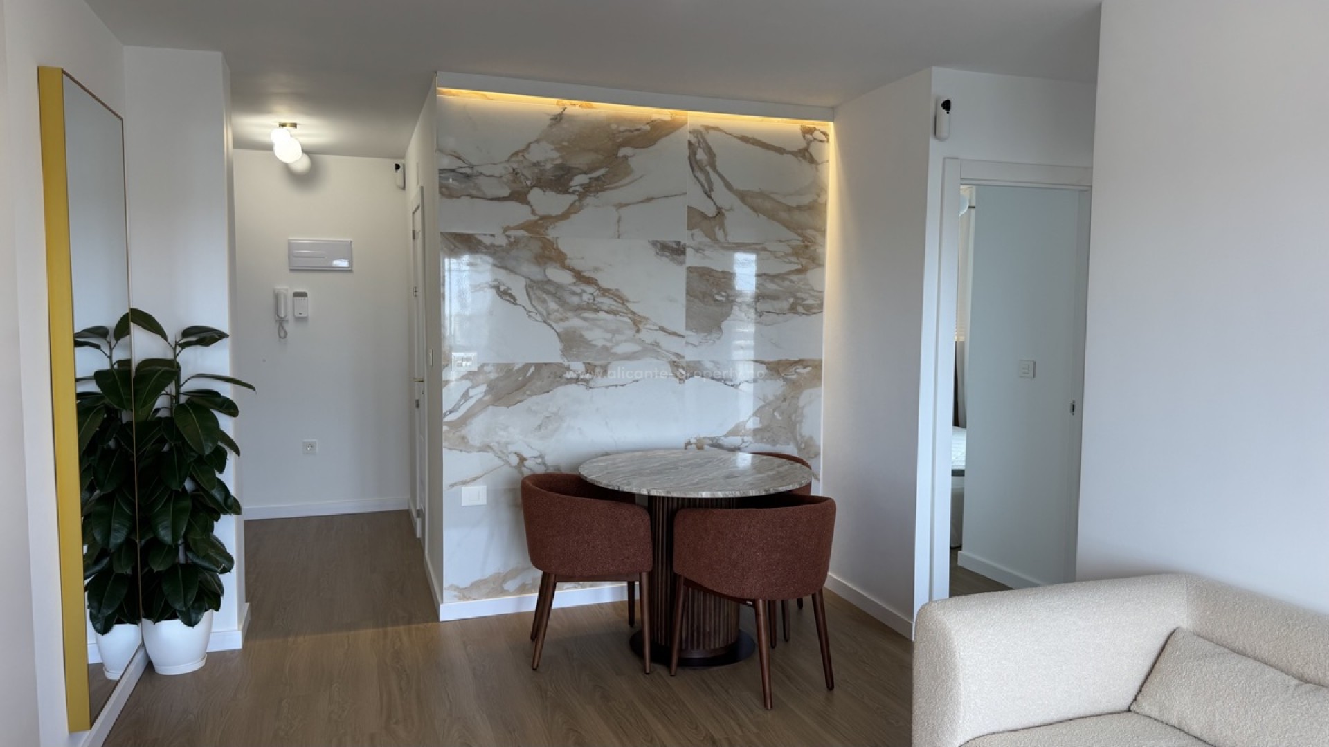 Apartment / flat in Punta Prima