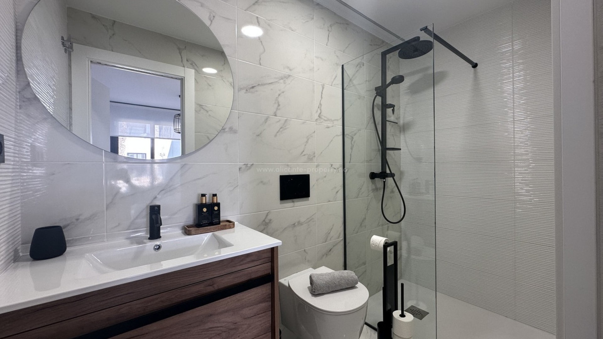 Apartment / flat in Punta Prima