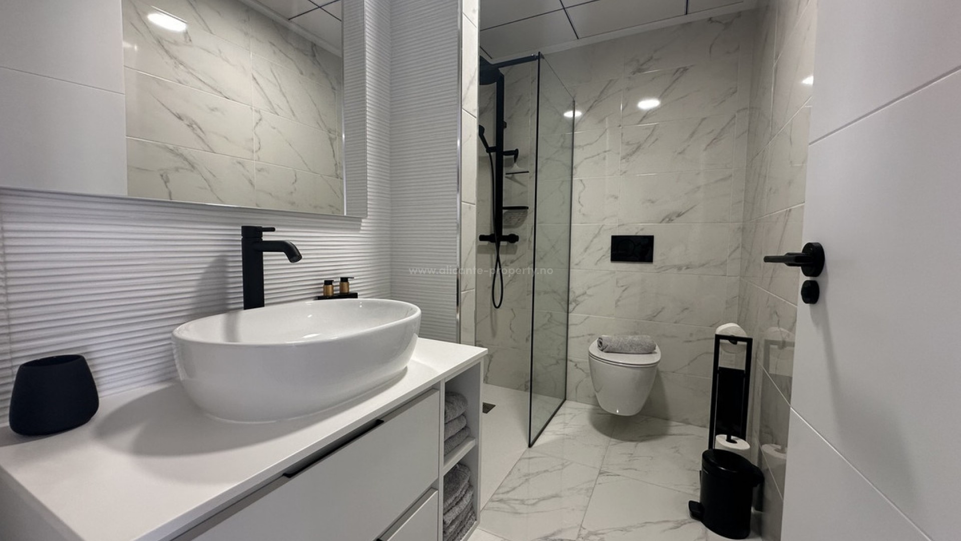 Apartment / flat in Punta Prima