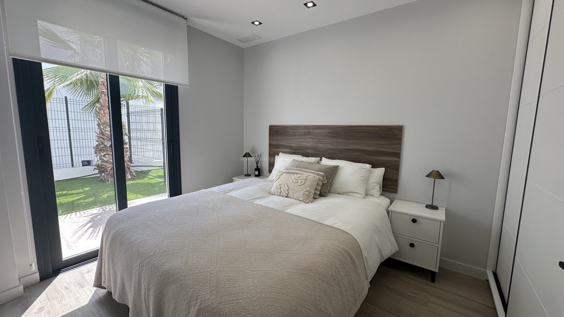 Apartment / flat in Punta Prima