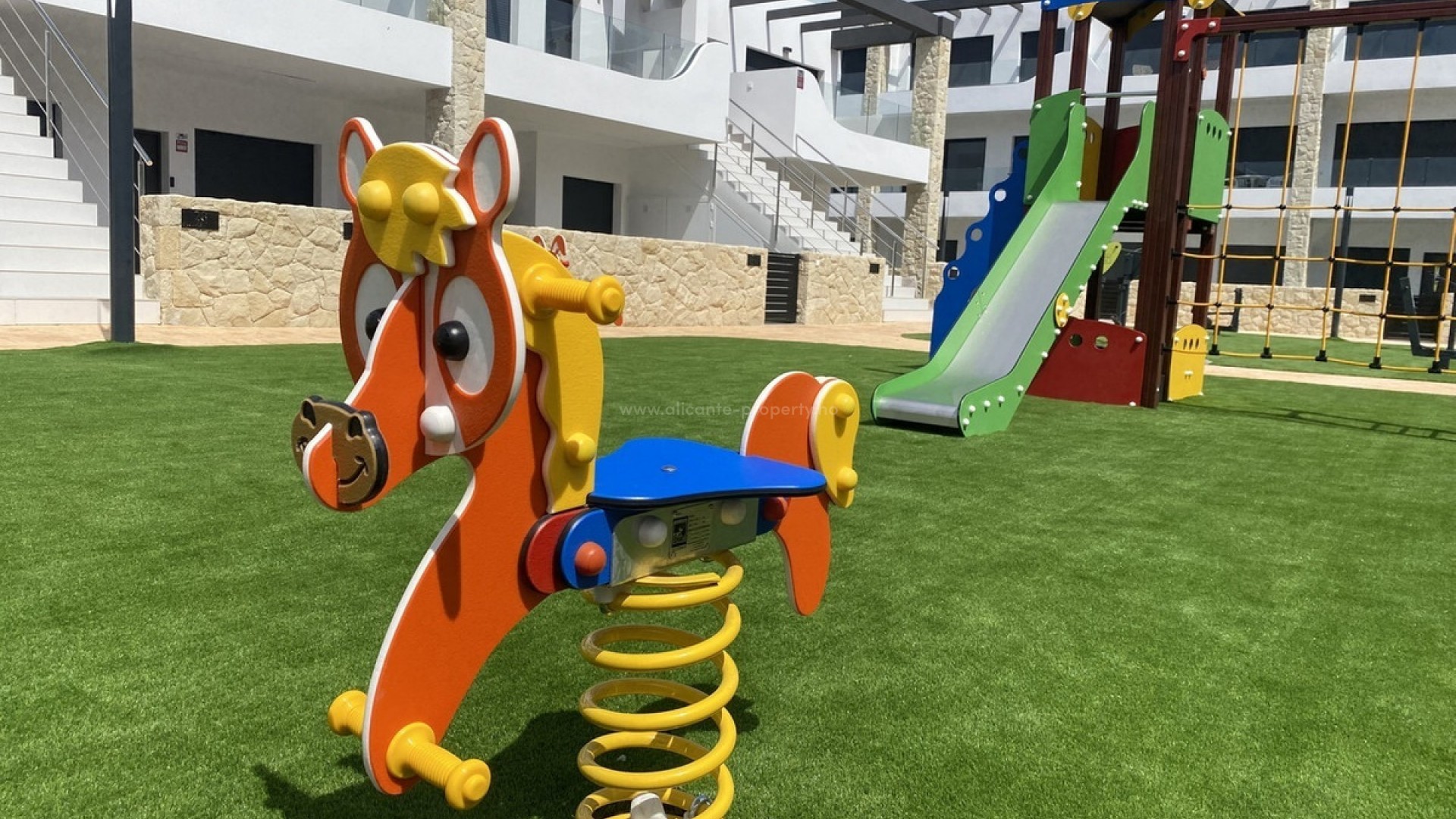 Apartment / flat in Punta Prima