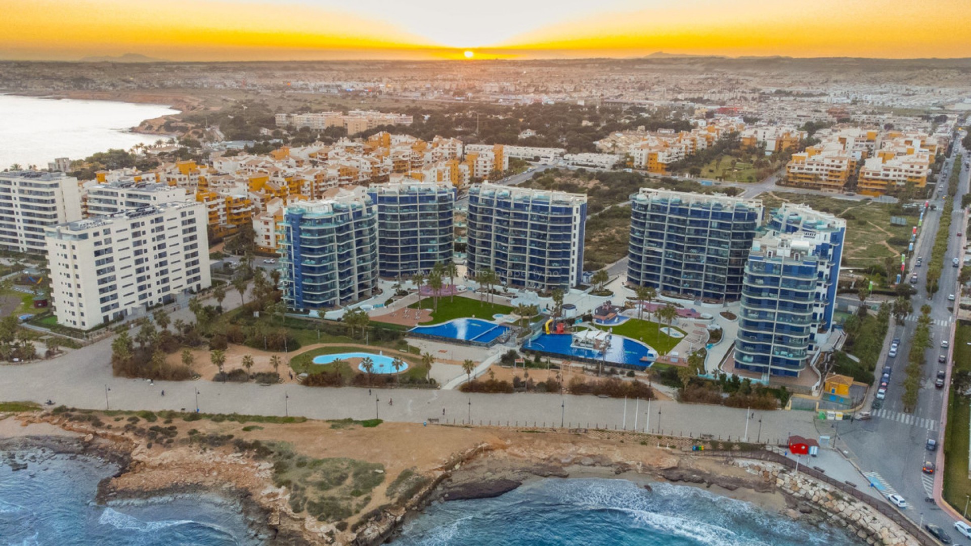 Apartment / flat in Punta Prima