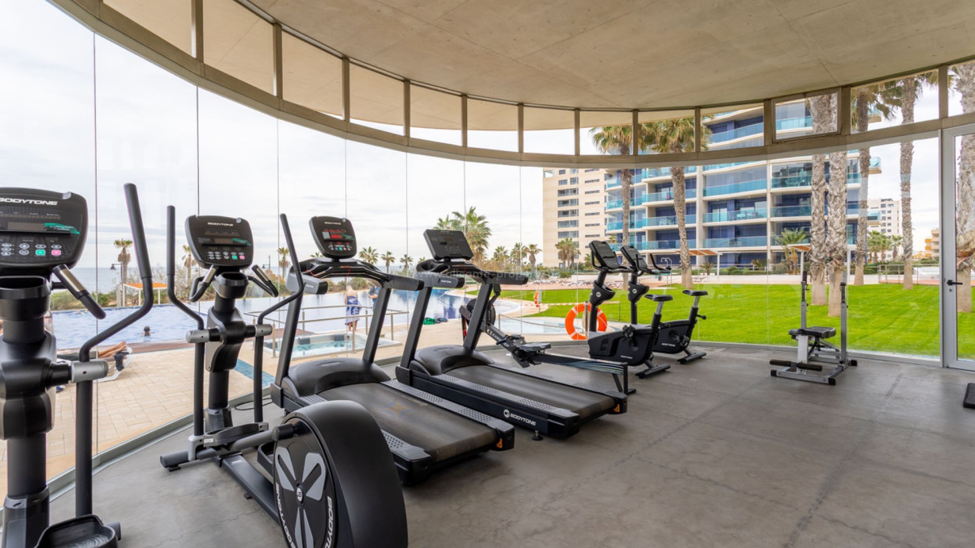 Apartment / flat in Punta Prima