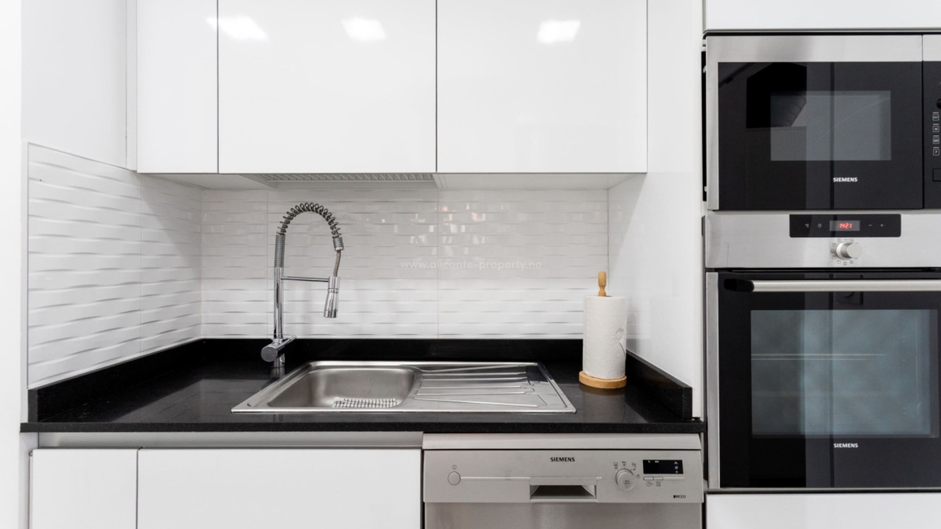 Apartment / flat in Punta Prima