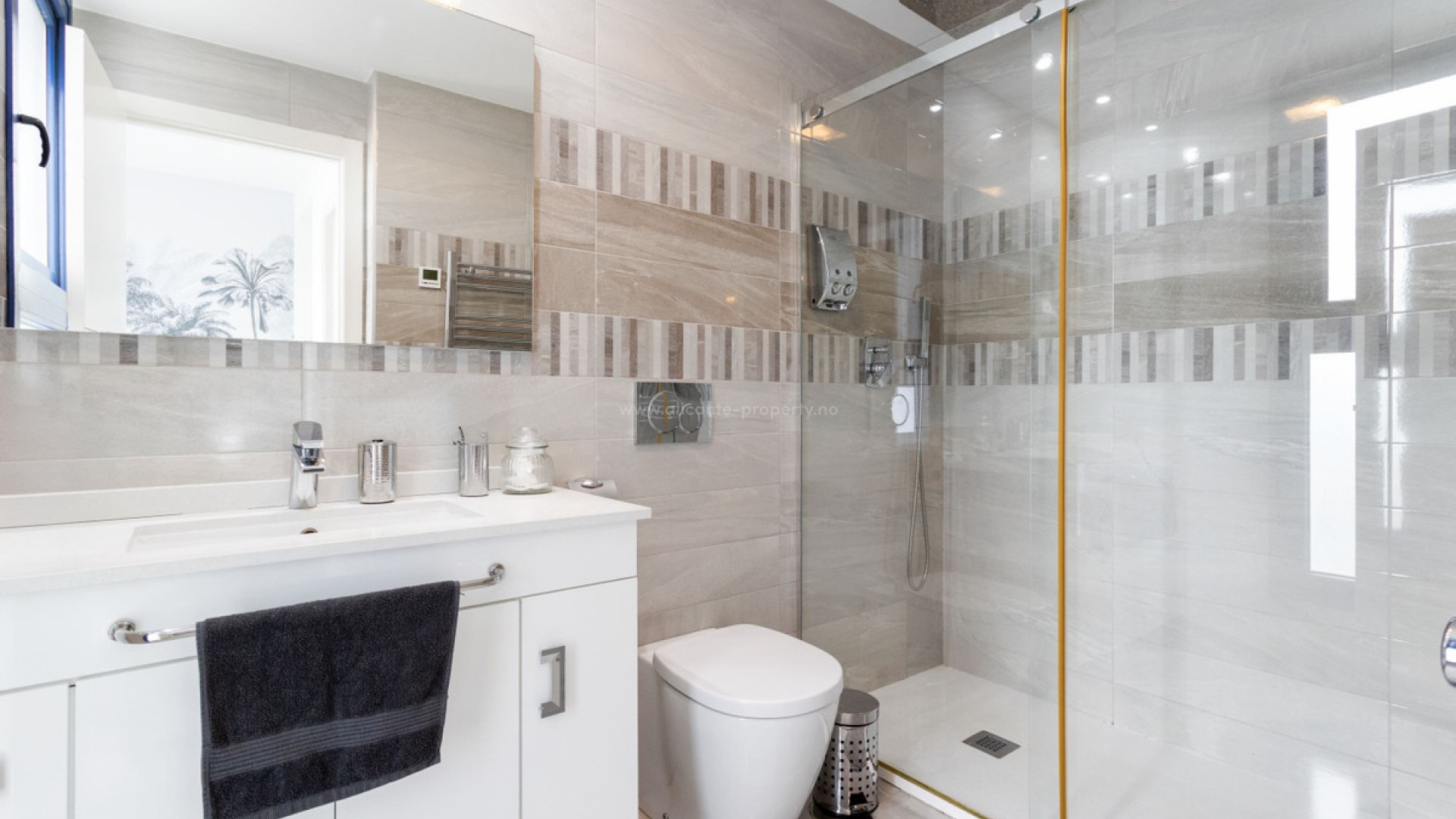 Apartment / flat in Punta Prima