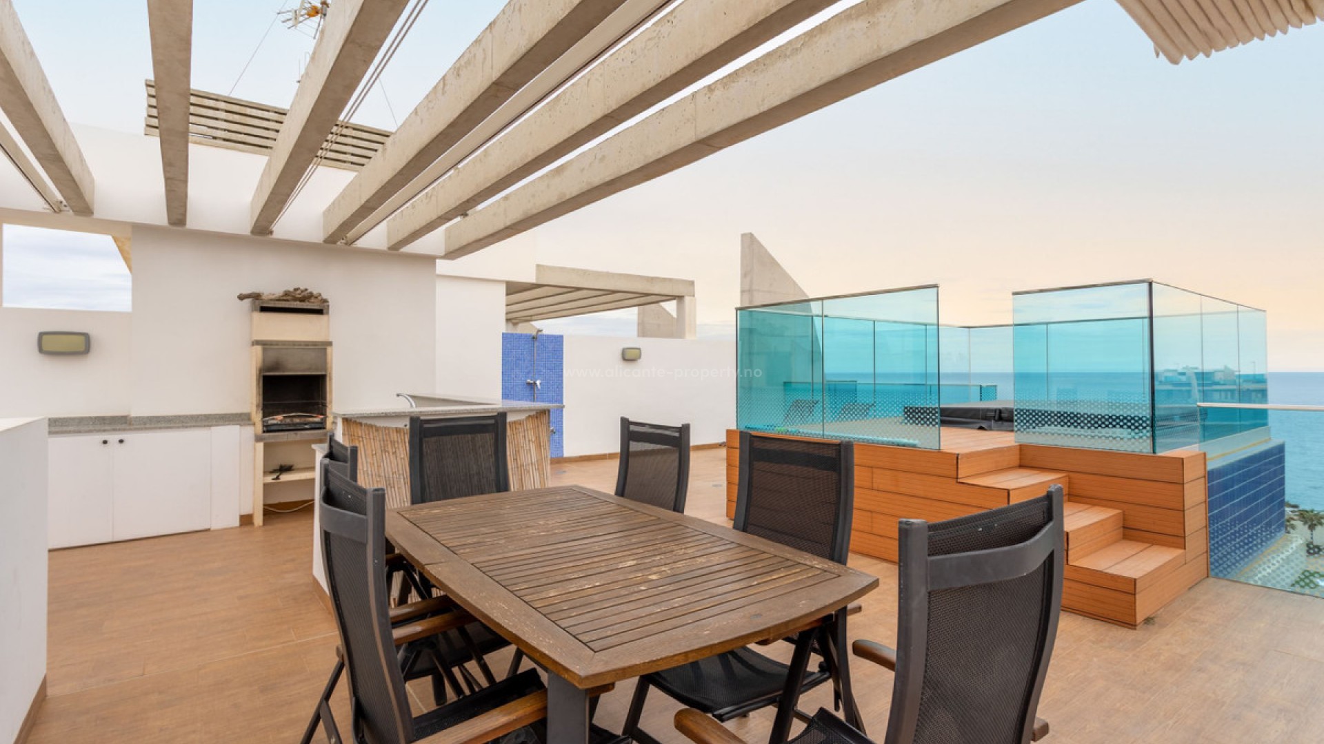 Apartment / flat in Punta Prima