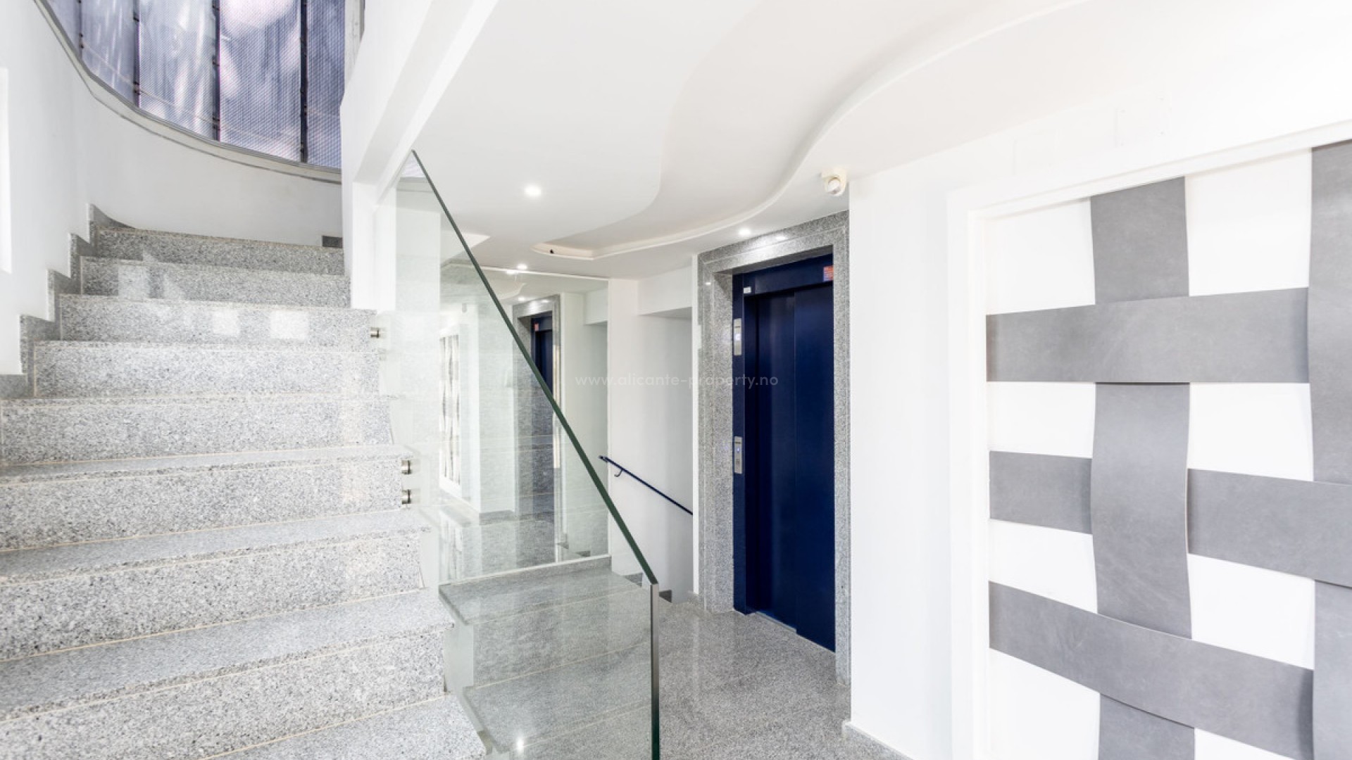 Apartment / flat in Punta Prima