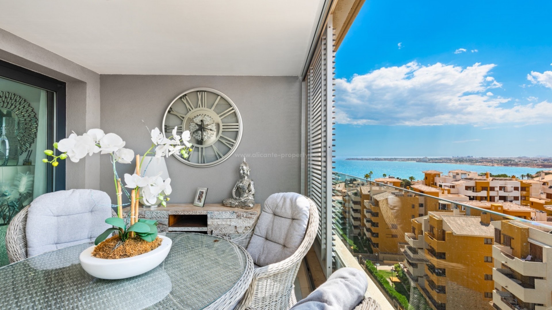 Apartment / flat in Punta Prima