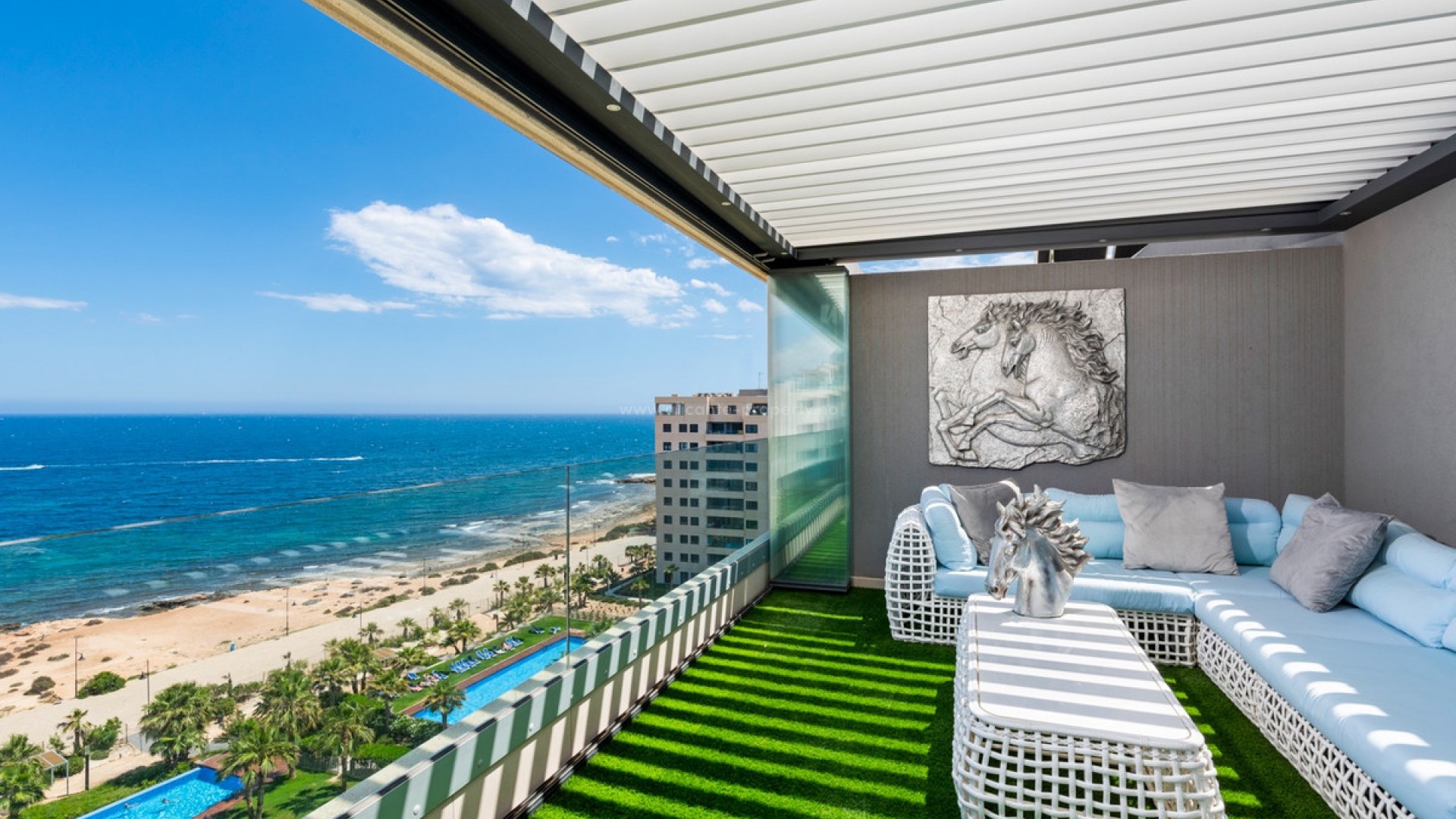 Apartment / flat in Punta Prima