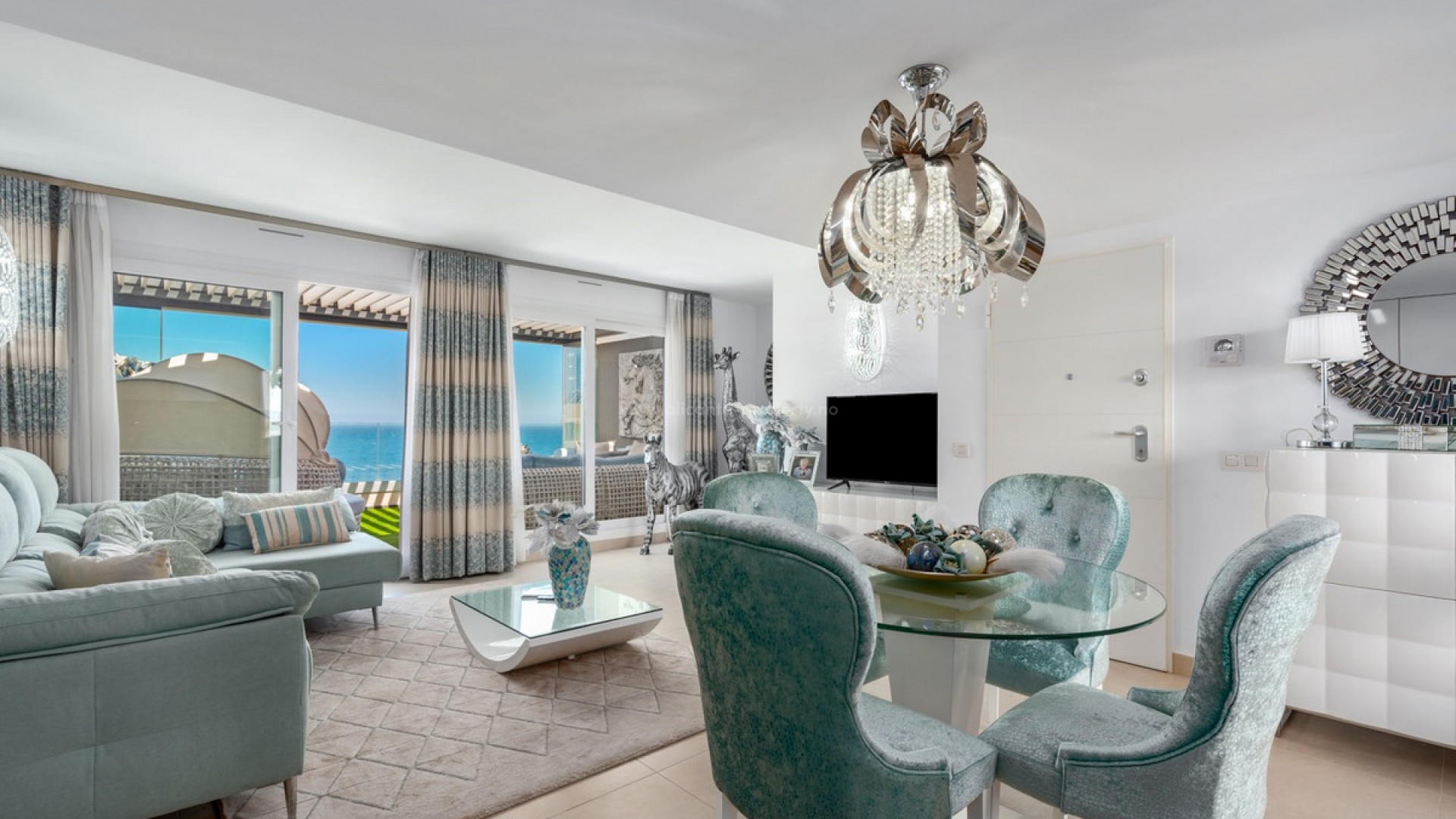 Apartment / flat in Punta Prima