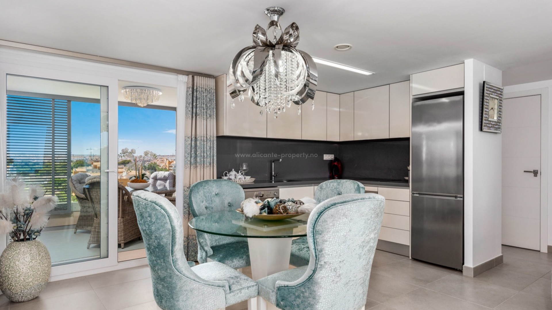 Apartment / flat in Punta Prima