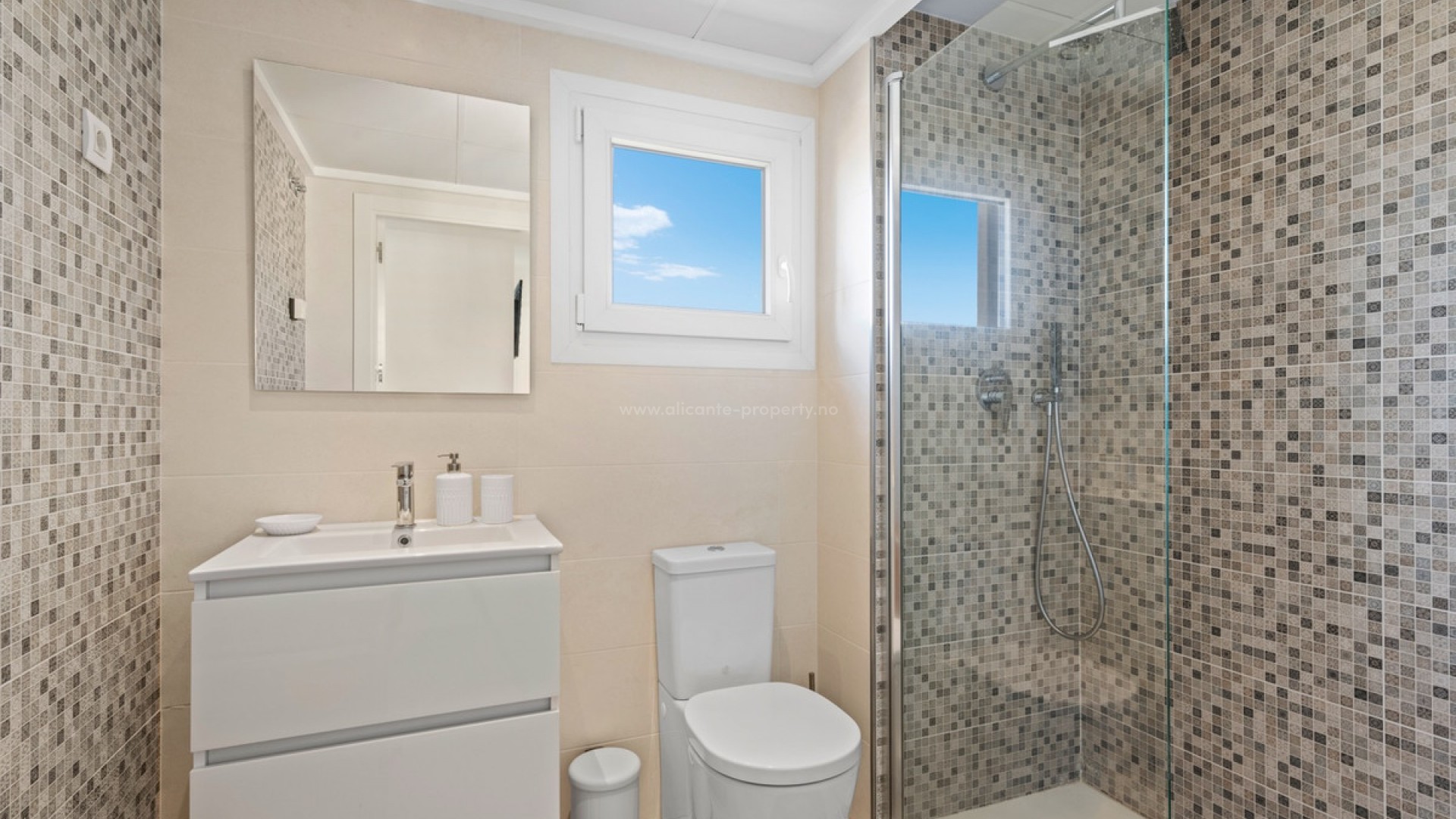 Apartment / flat in Punta Prima