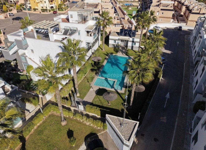 Apartment / flat in Punta Prima