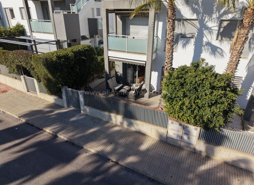 Apartment / flat in Punta Prima