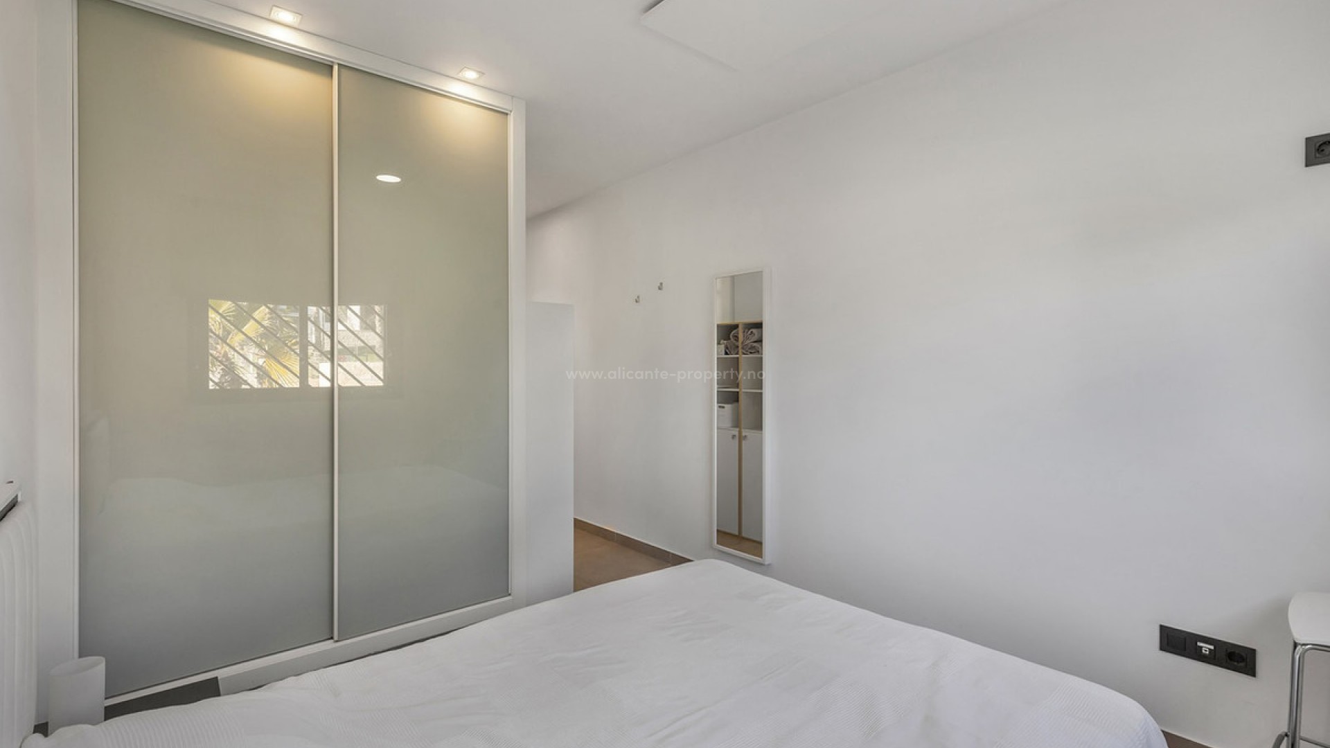 Apartment / flat in Punta Prima