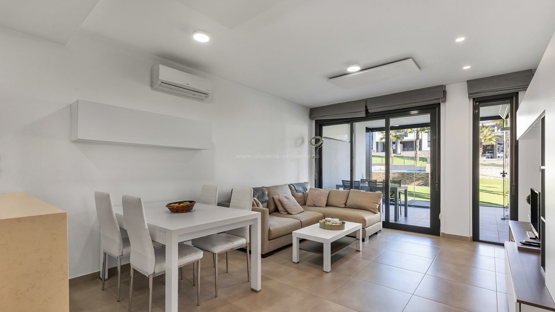 Apartment / flat in Punta Prima