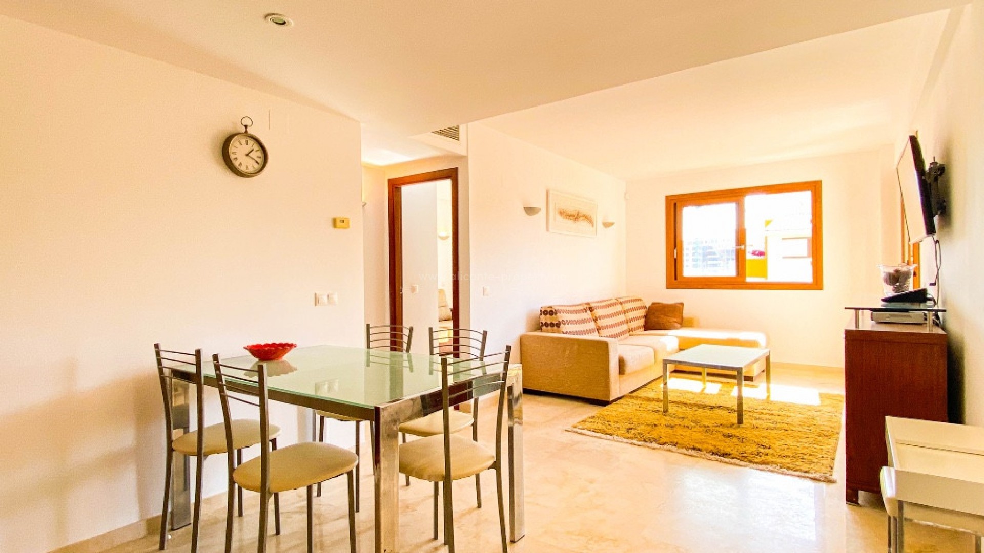 Apartment / flat in Punta Prima