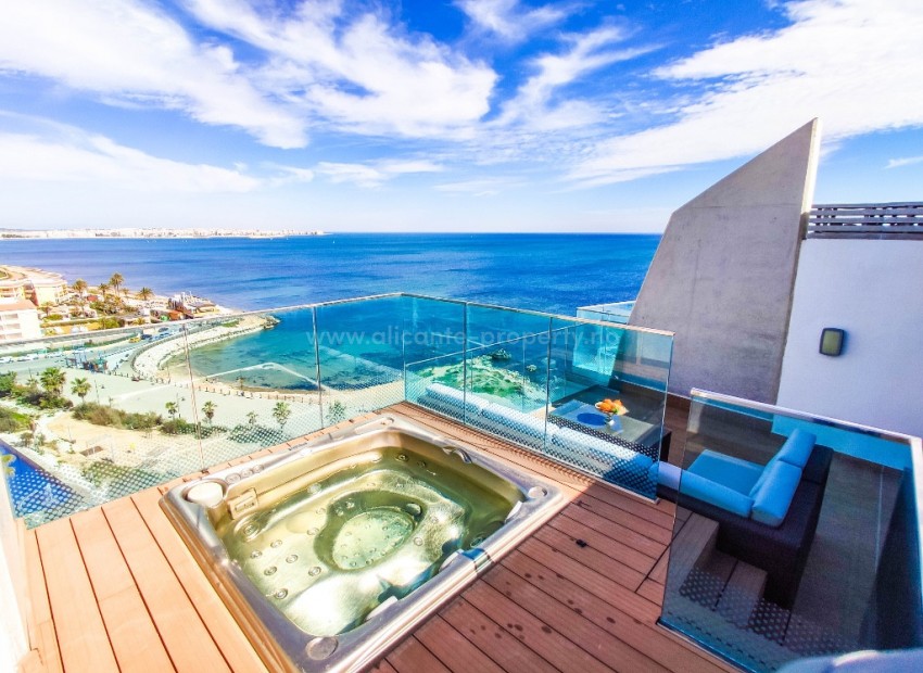 Apartment / flat in Punta Prima