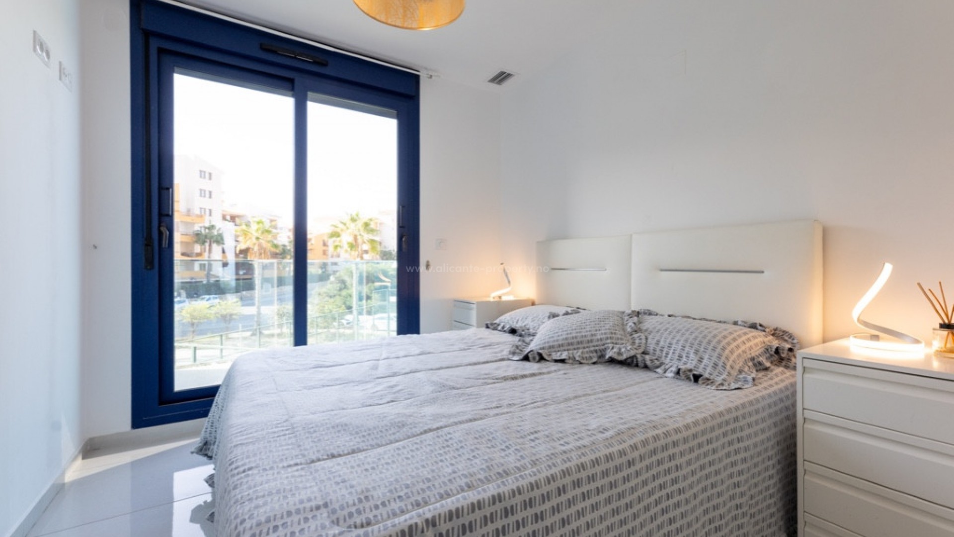 Apartment / flat in Punta Prima