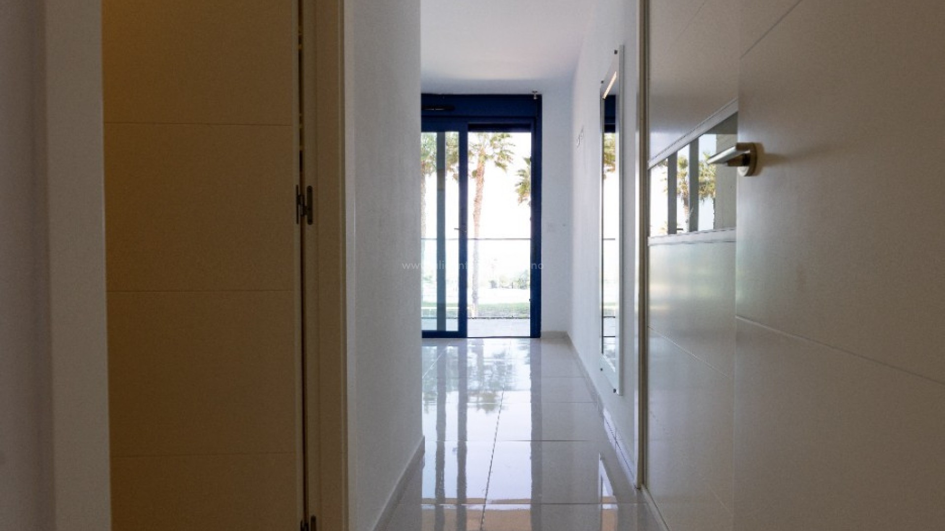 Apartment / flat in Punta Prima