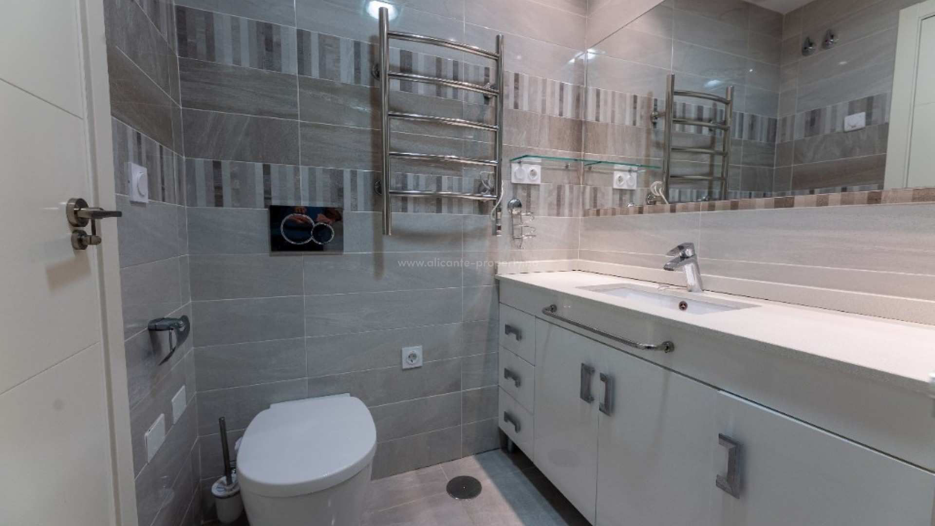 Apartment / flat in Punta Prima