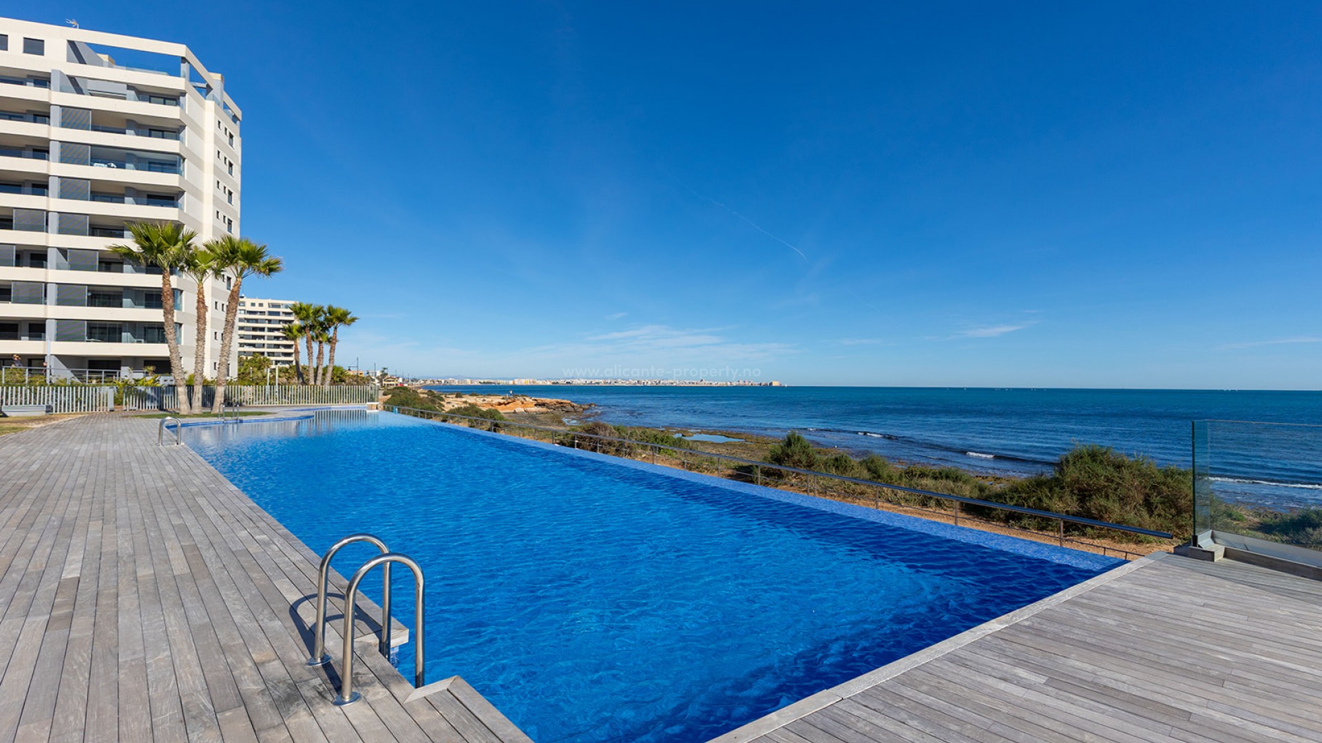 Apartment / flat in Punta Prima