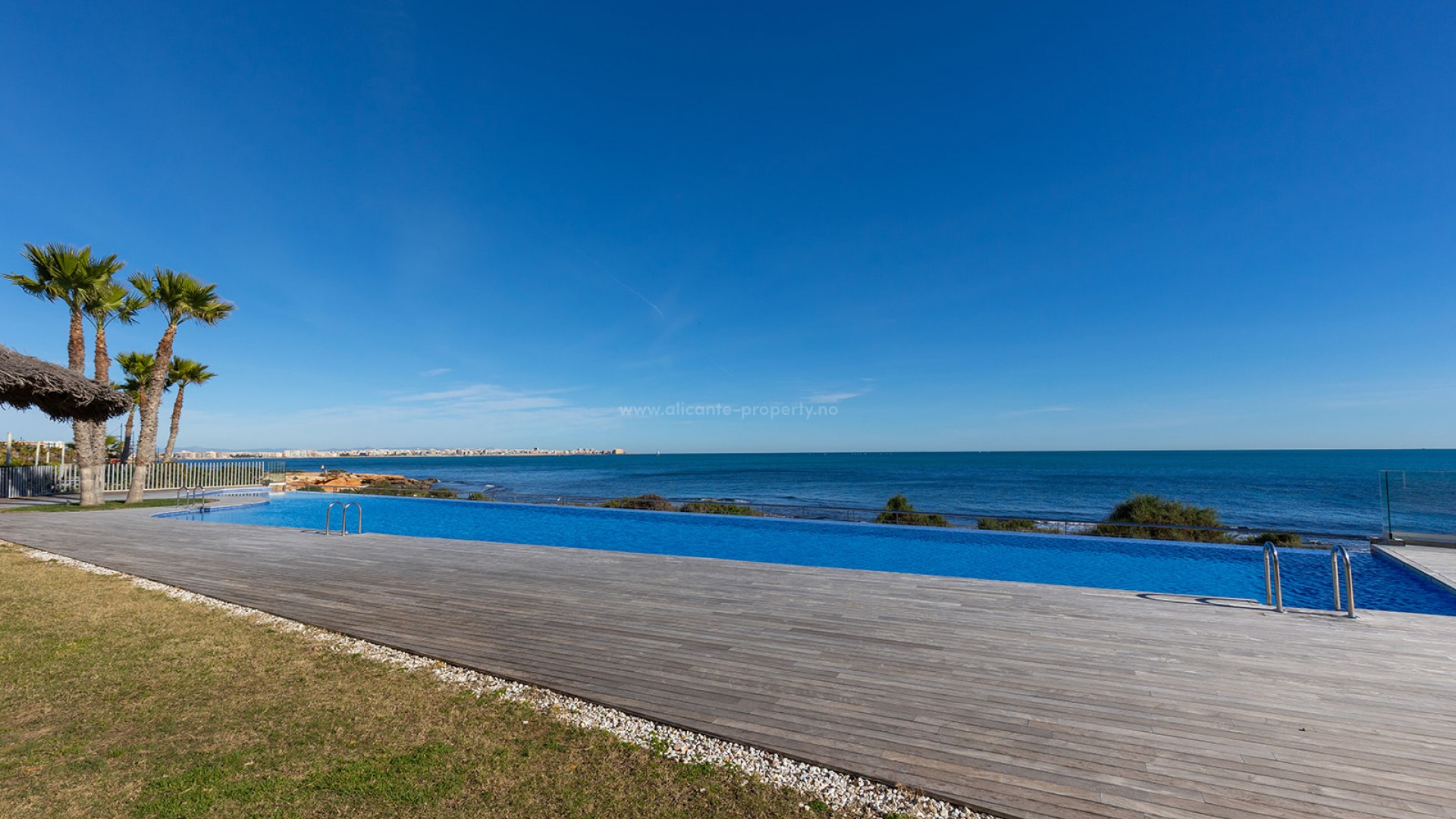 Apartment / flat in Punta Prima