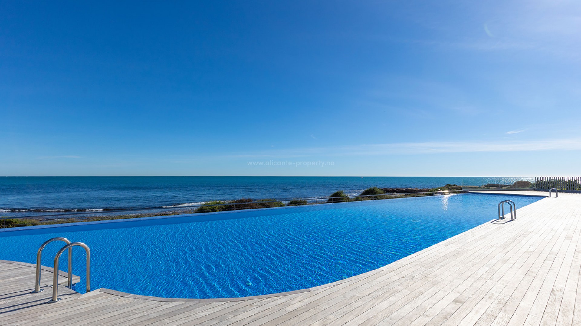 Apartment / flat in Punta Prima