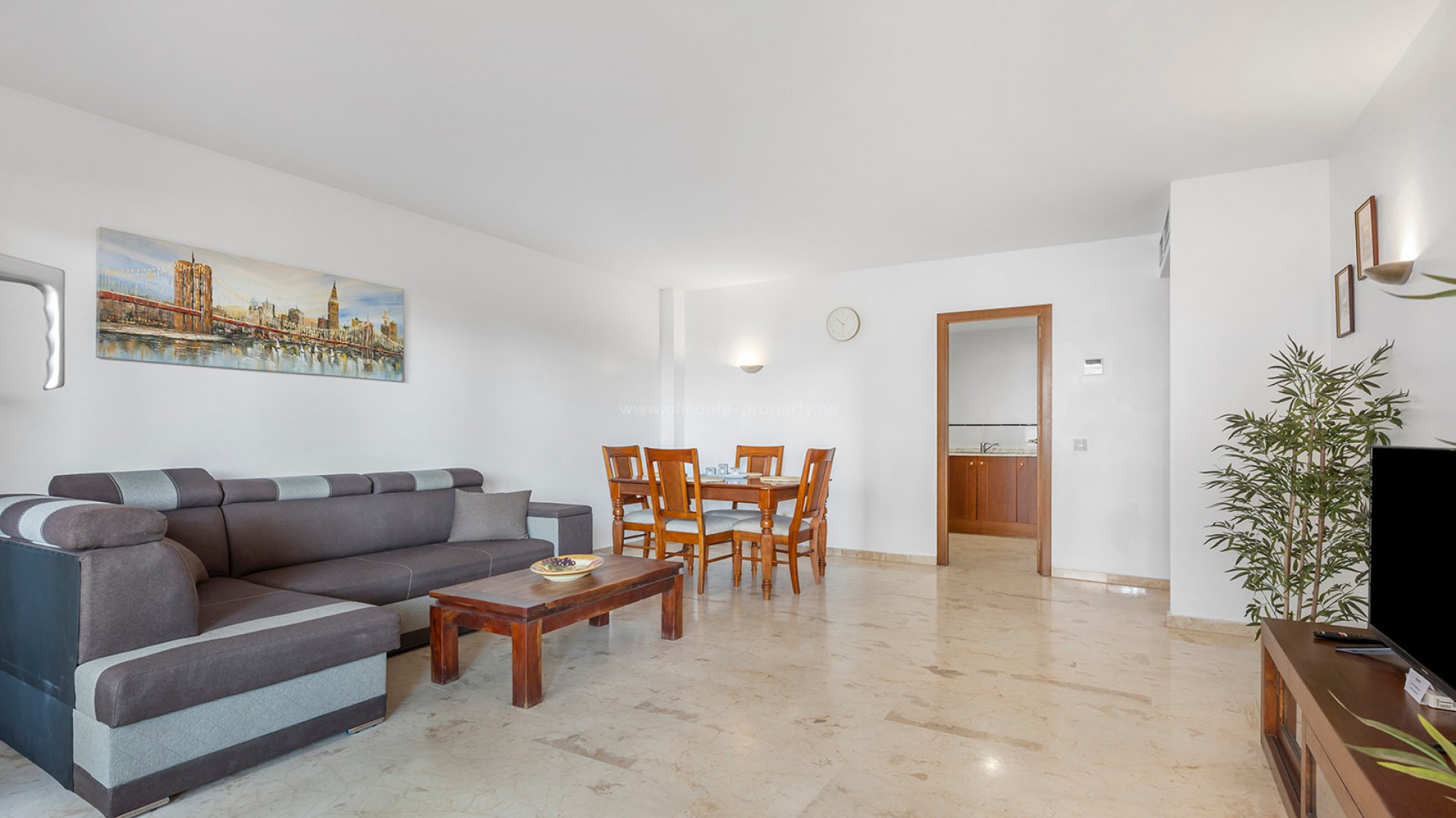 Apartment / flat in Punta Prima