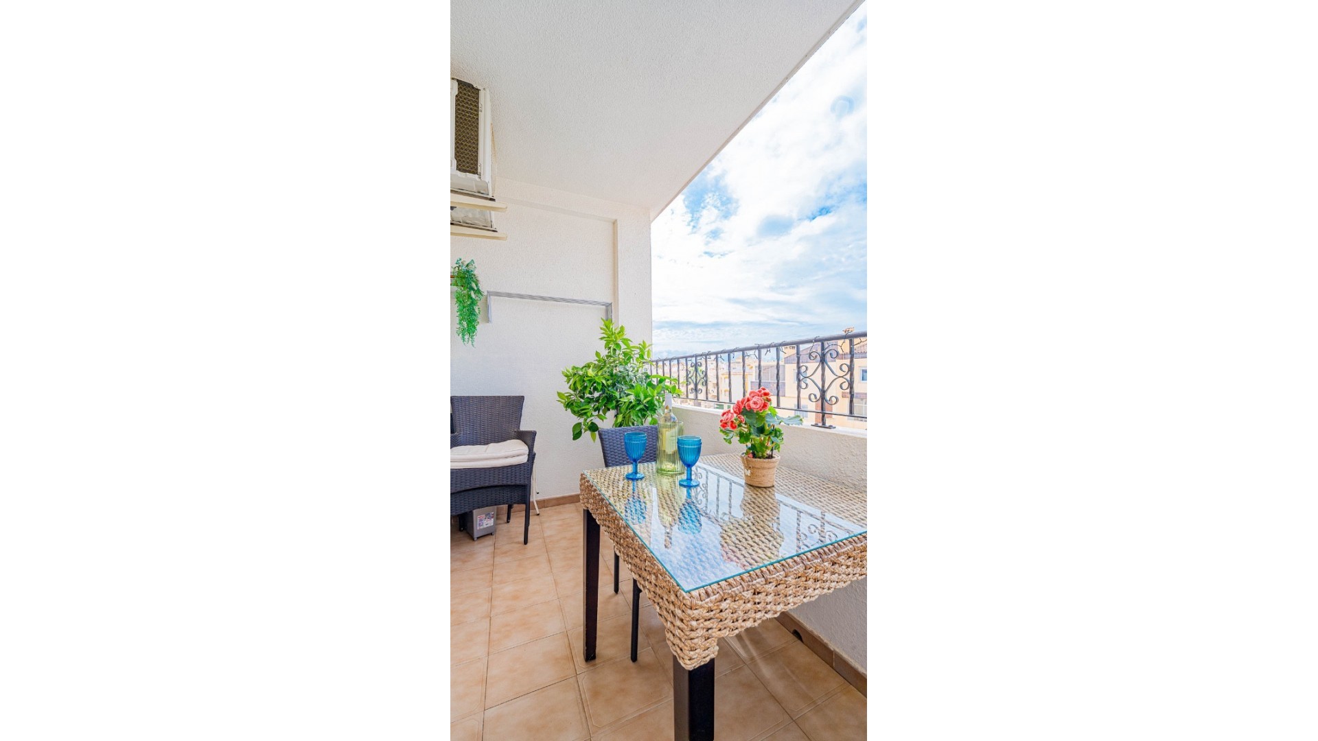 Apartment / flat in Punta Prima