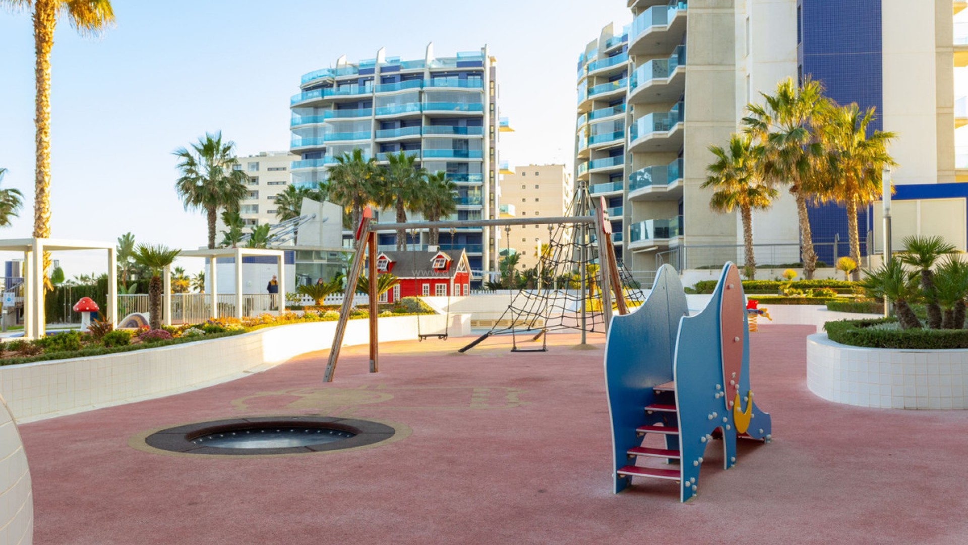 Apartment / flat in Punta Prima