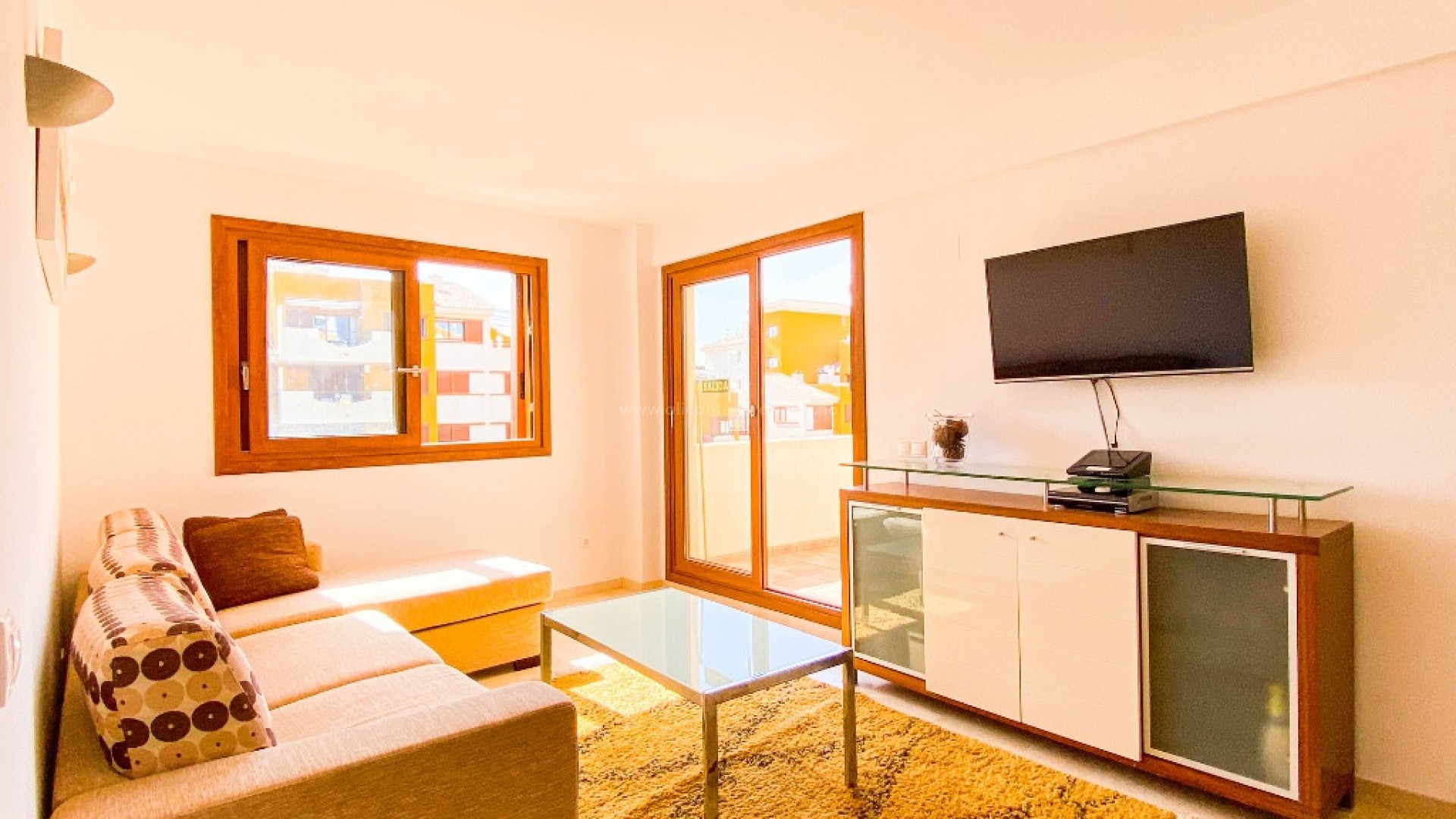Apartment / flat in Punta Prima
