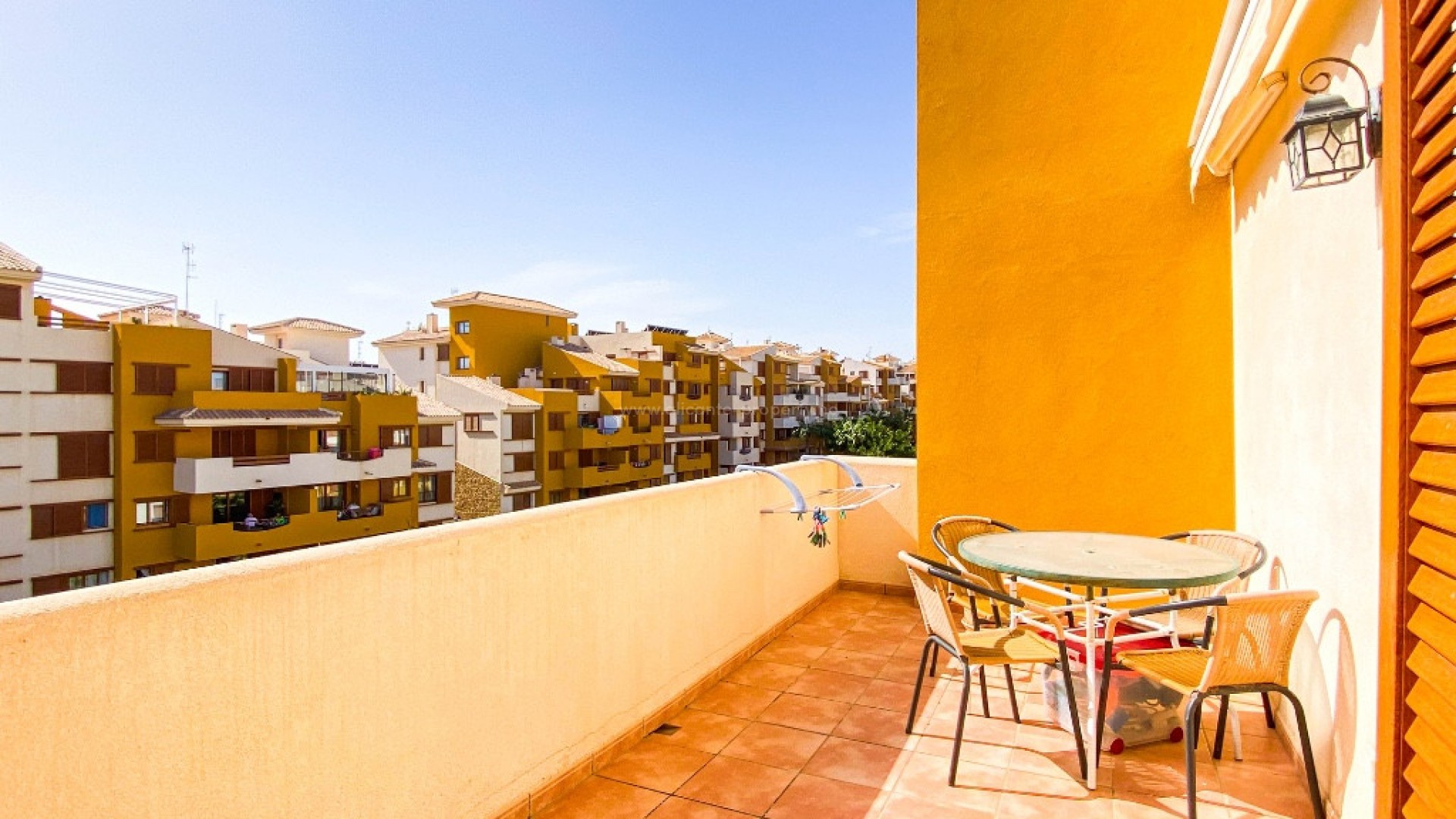 Apartment / flat in Punta Prima